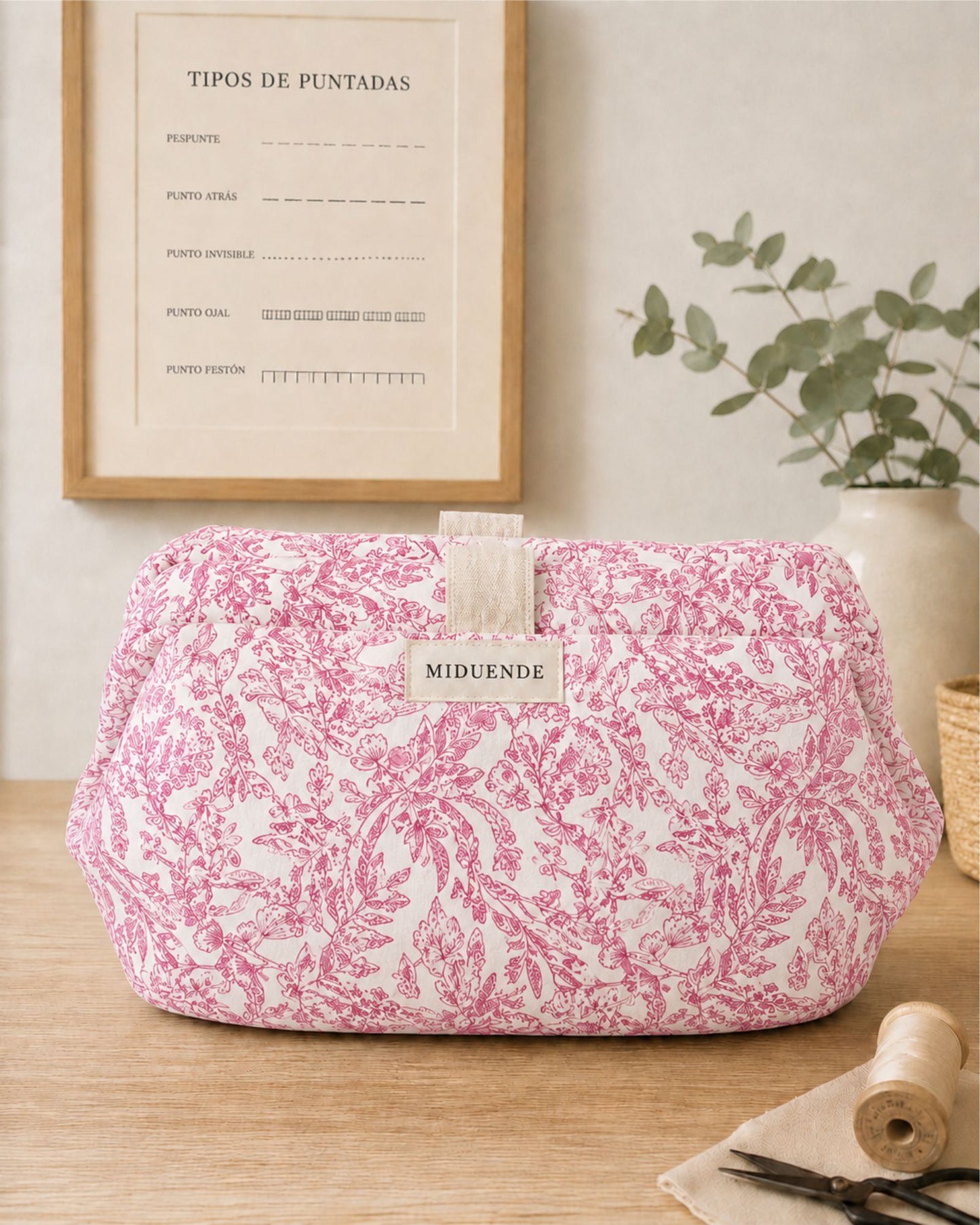Bolsa de labores con boquilla en estampado Jara Rosa personalizada de MiDuende