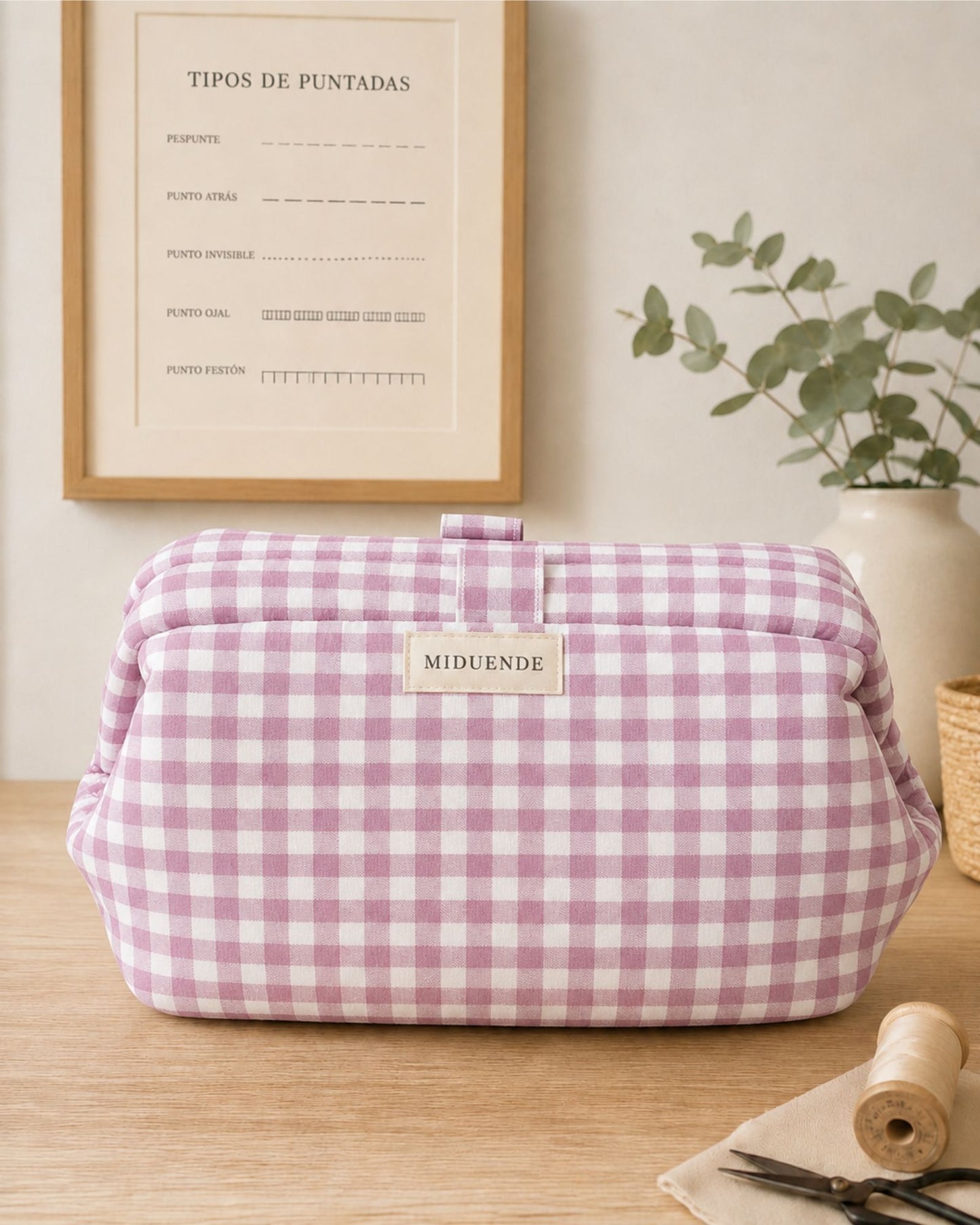 Bolsa de labores con boquilla en vichy malva personalizada de MiDuende