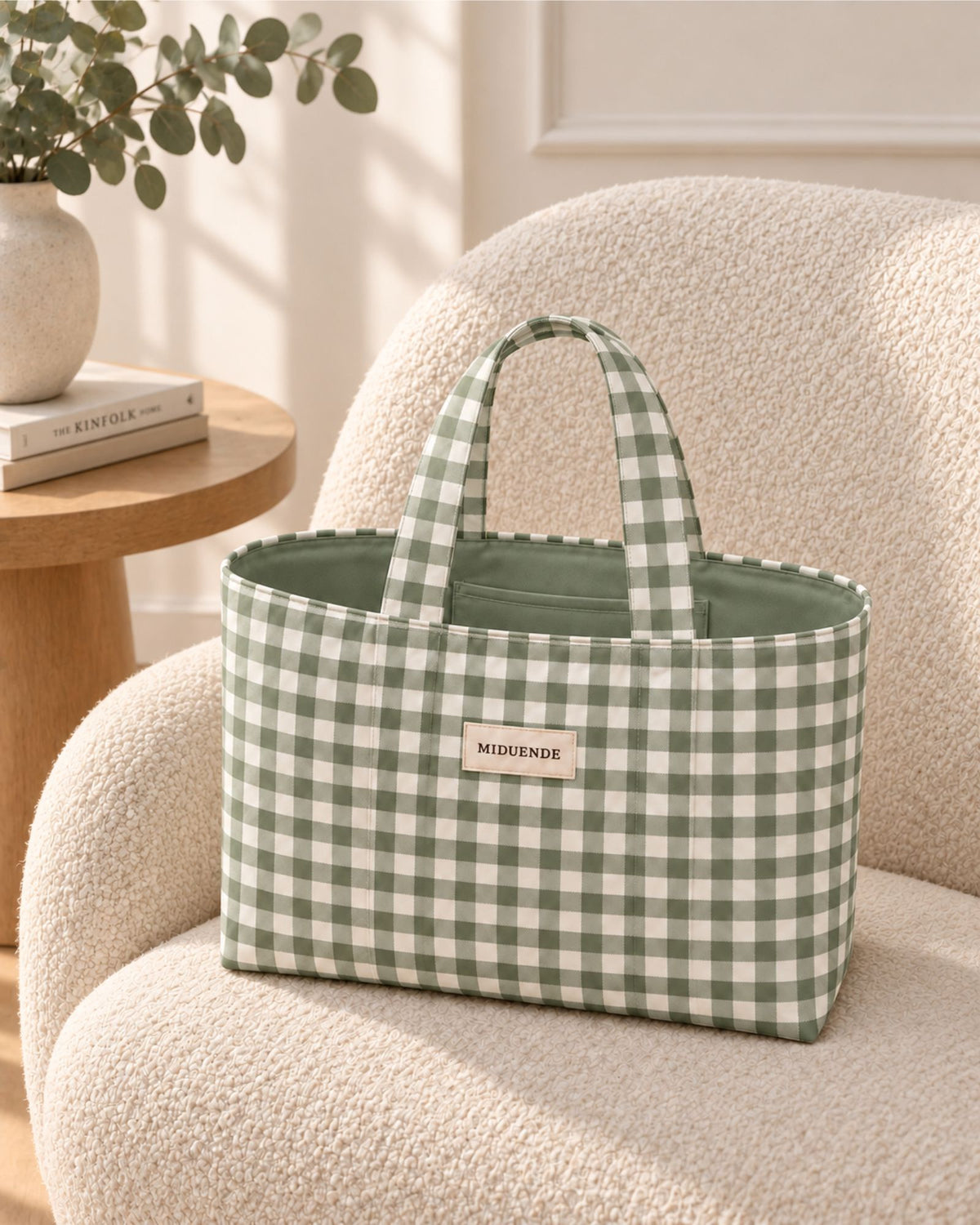 Bolso shopper en vichy verde con bolsillo interior y asas cortas personalizable.