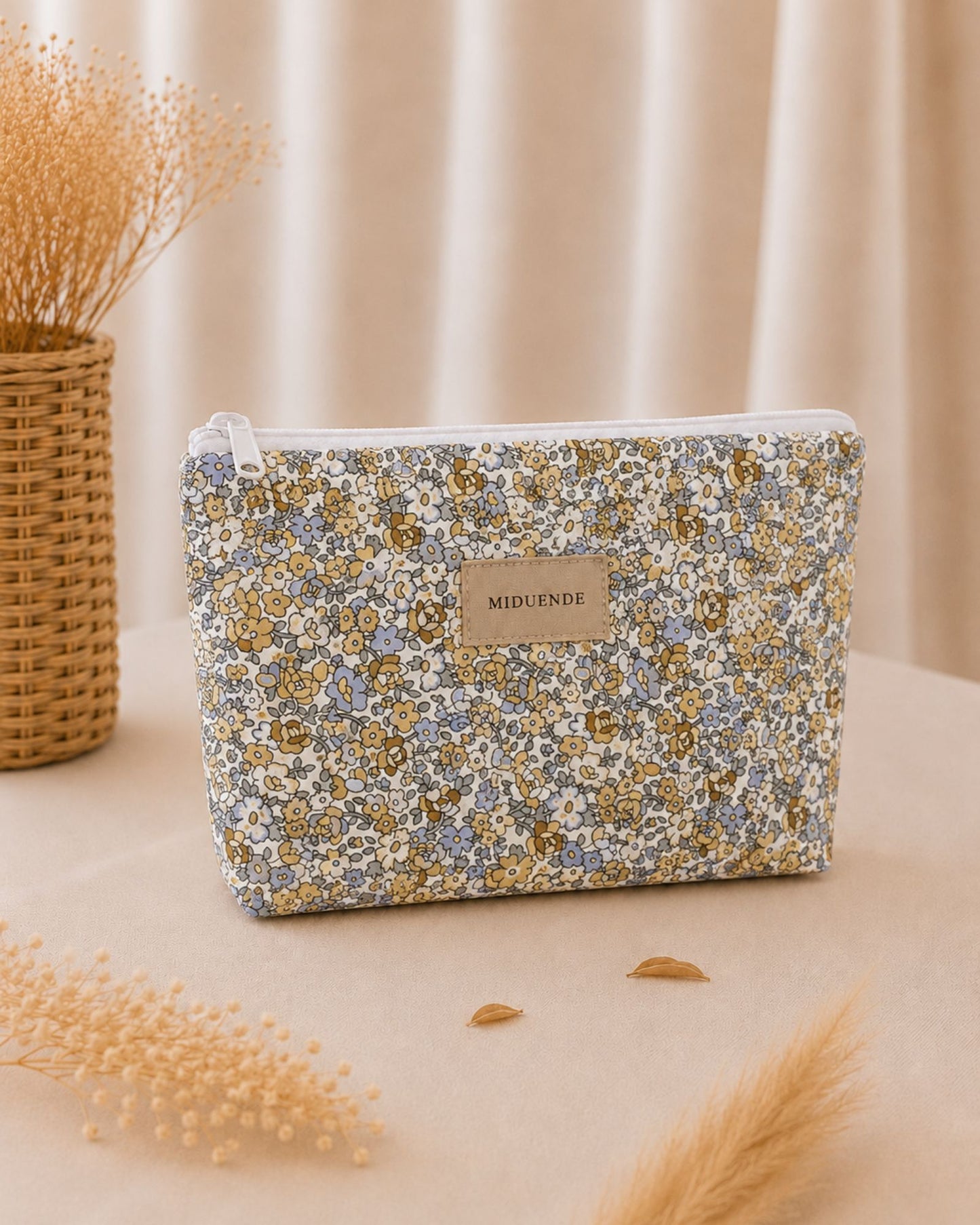 Neceser básico personalizado Floral azul de algodón acolchado Miduende 32x24 cm