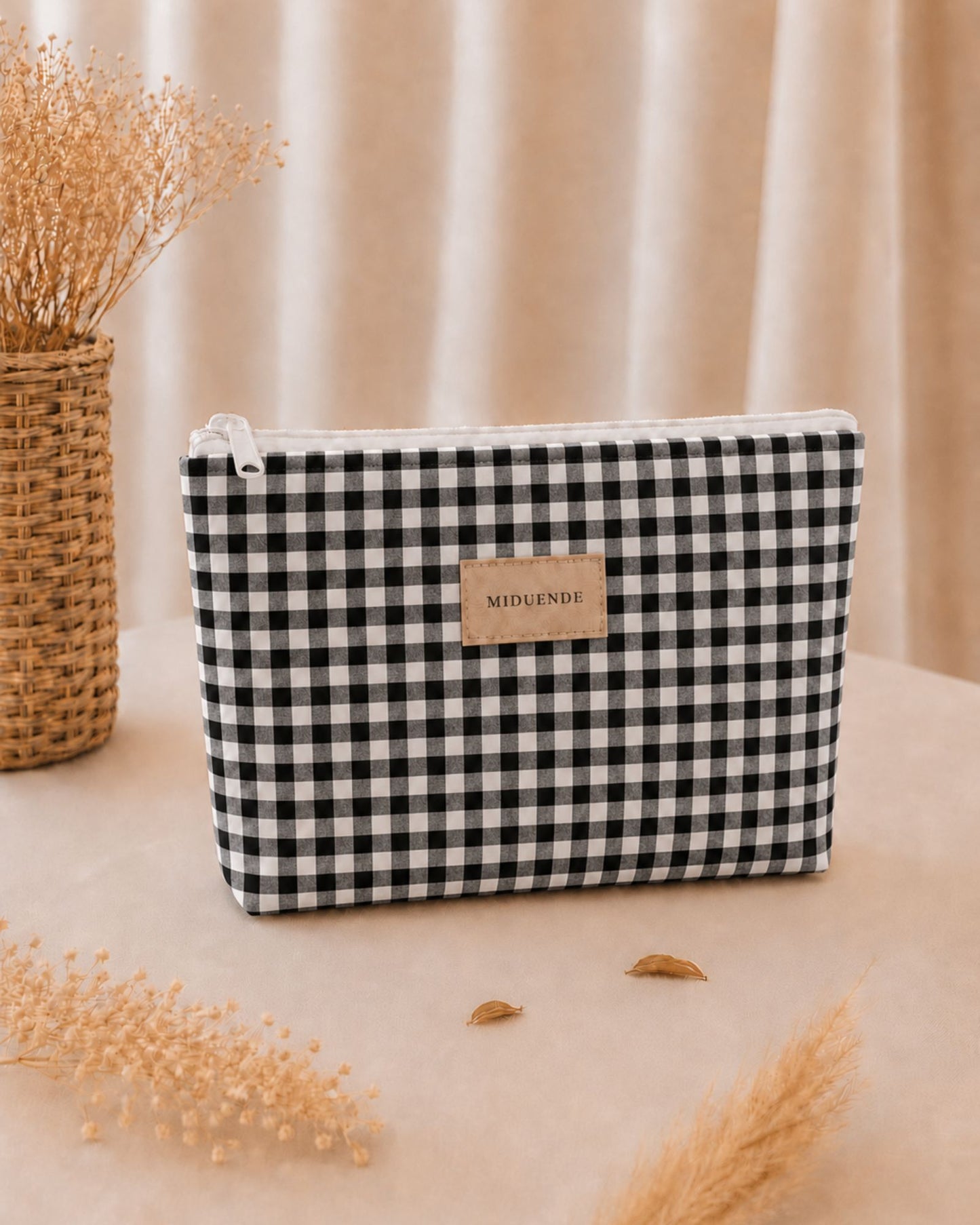 Neceser básico personalizado Vichy negro de algodón acolchado Miduende 32x24 cm