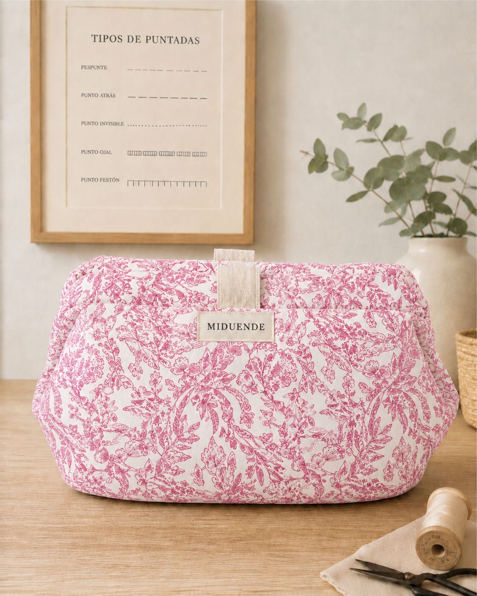 Bolsa de labores con boquilla en estampado Jara Rosa personalizada de MiDuende