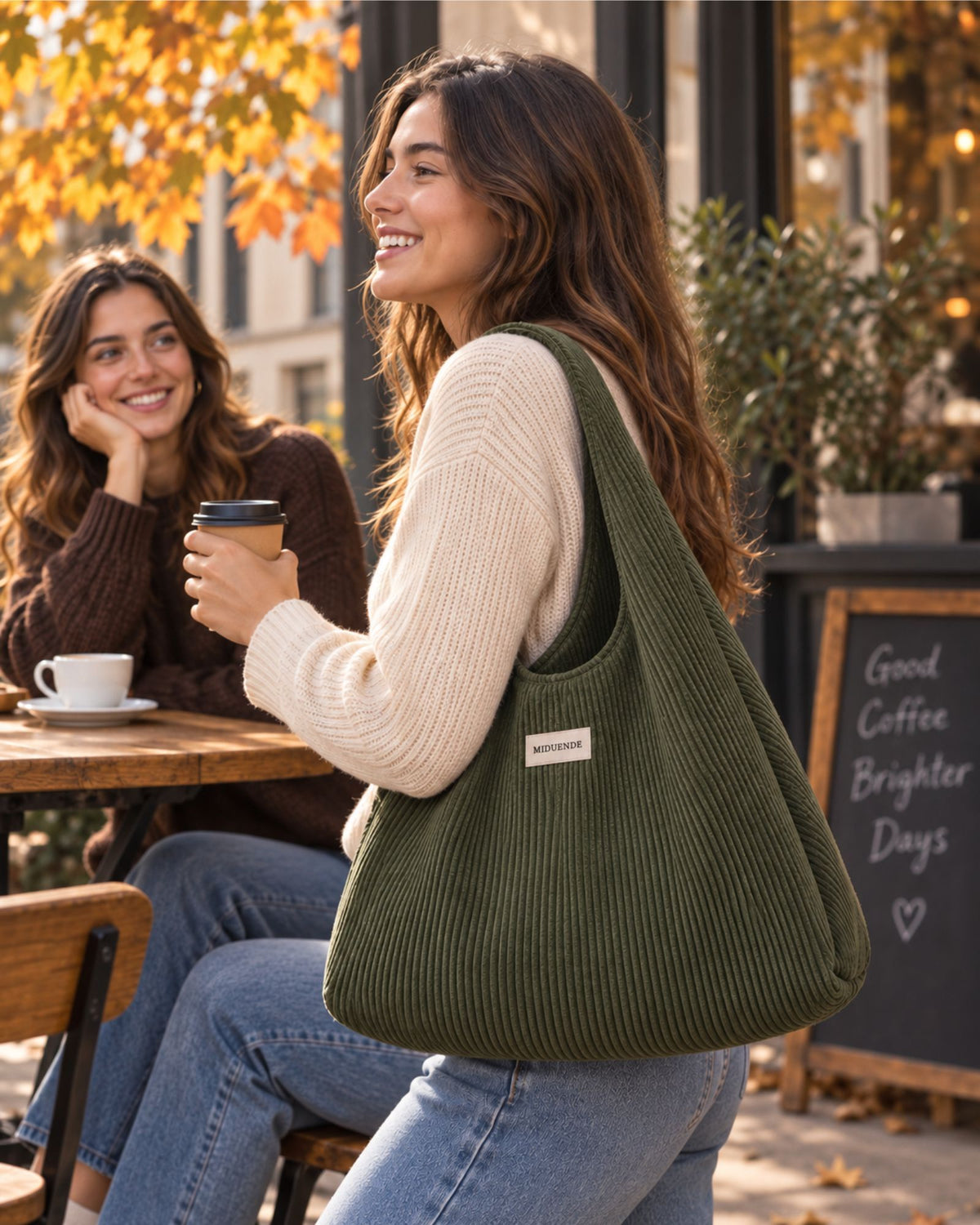 Bolso hobo en tela de pana verde,apra estudiantes, profes o salir con las amigas.