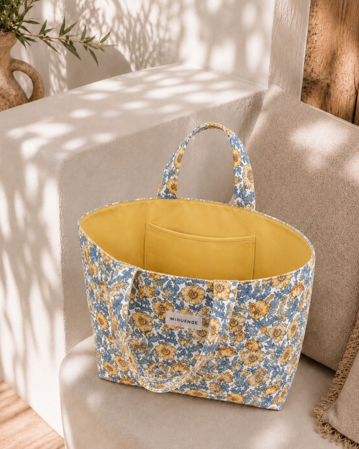 Bolso shopper en tela de algodón rodas amarillo con bolsillo interior para tu dia a dia de MiDuende