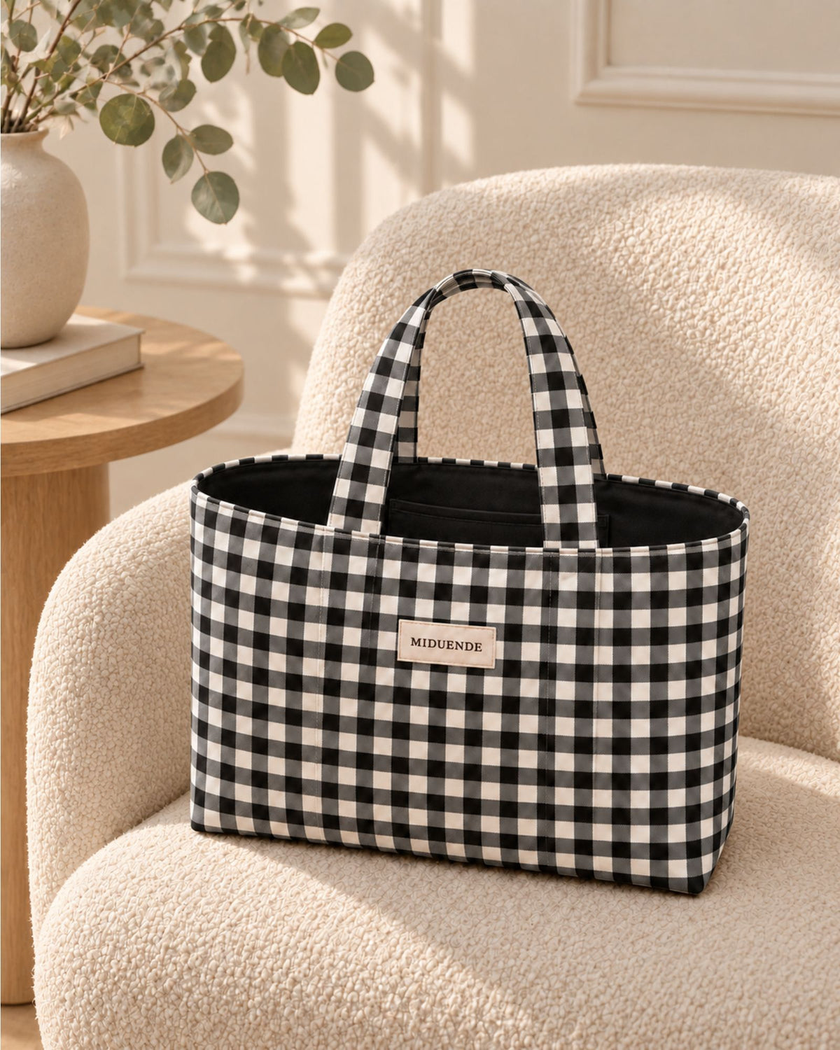 Bolso shopper en tela de vichy negro con bolsillo interior y forro, personalizable.