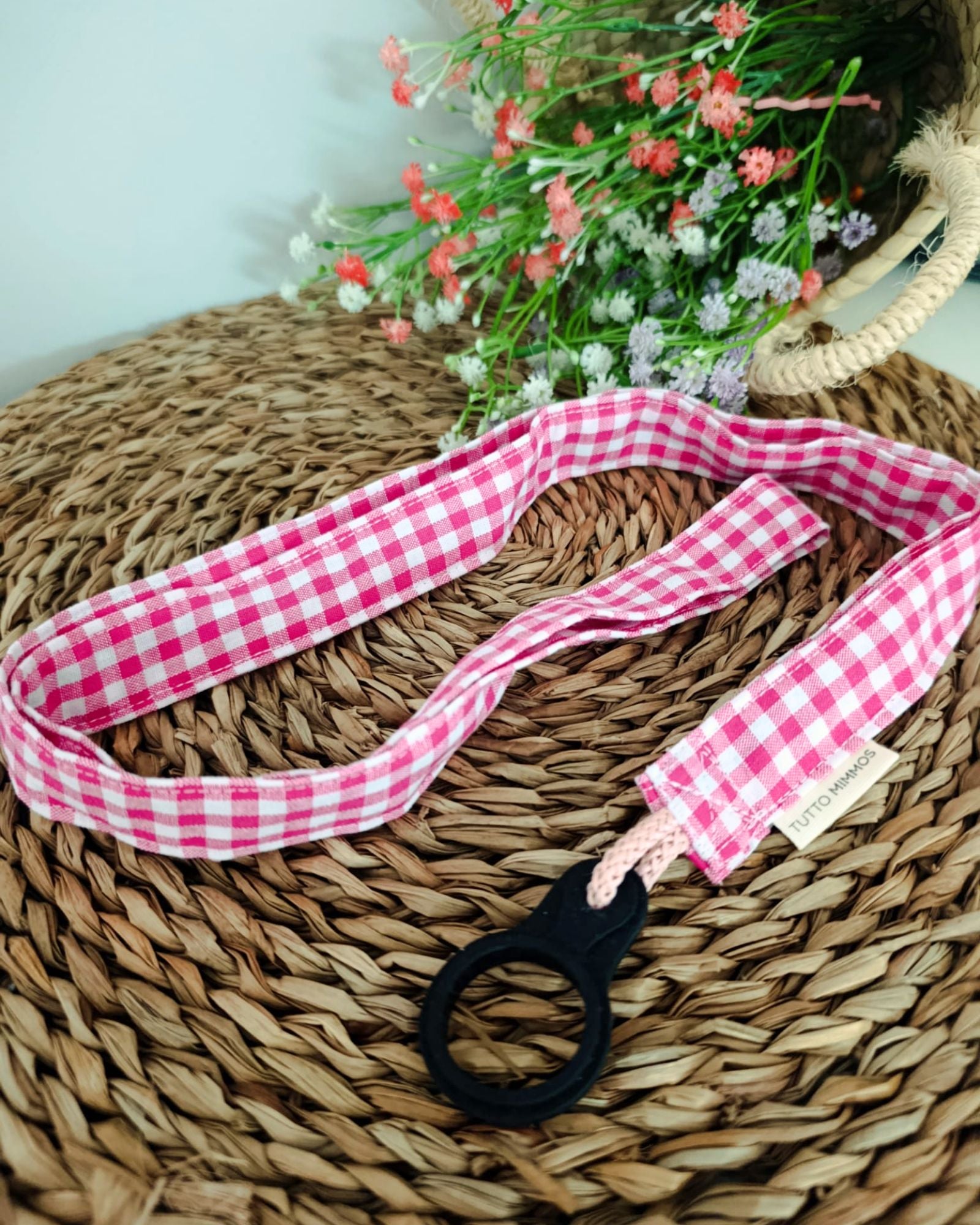 cinta-cuelga-botella-vichy-fucsia-detalle