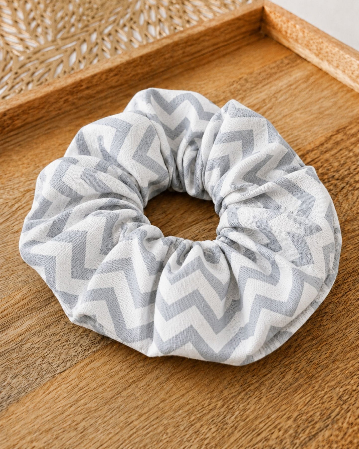 Coletero de tela zigzag gris para coleta o como pulsera MiDuende