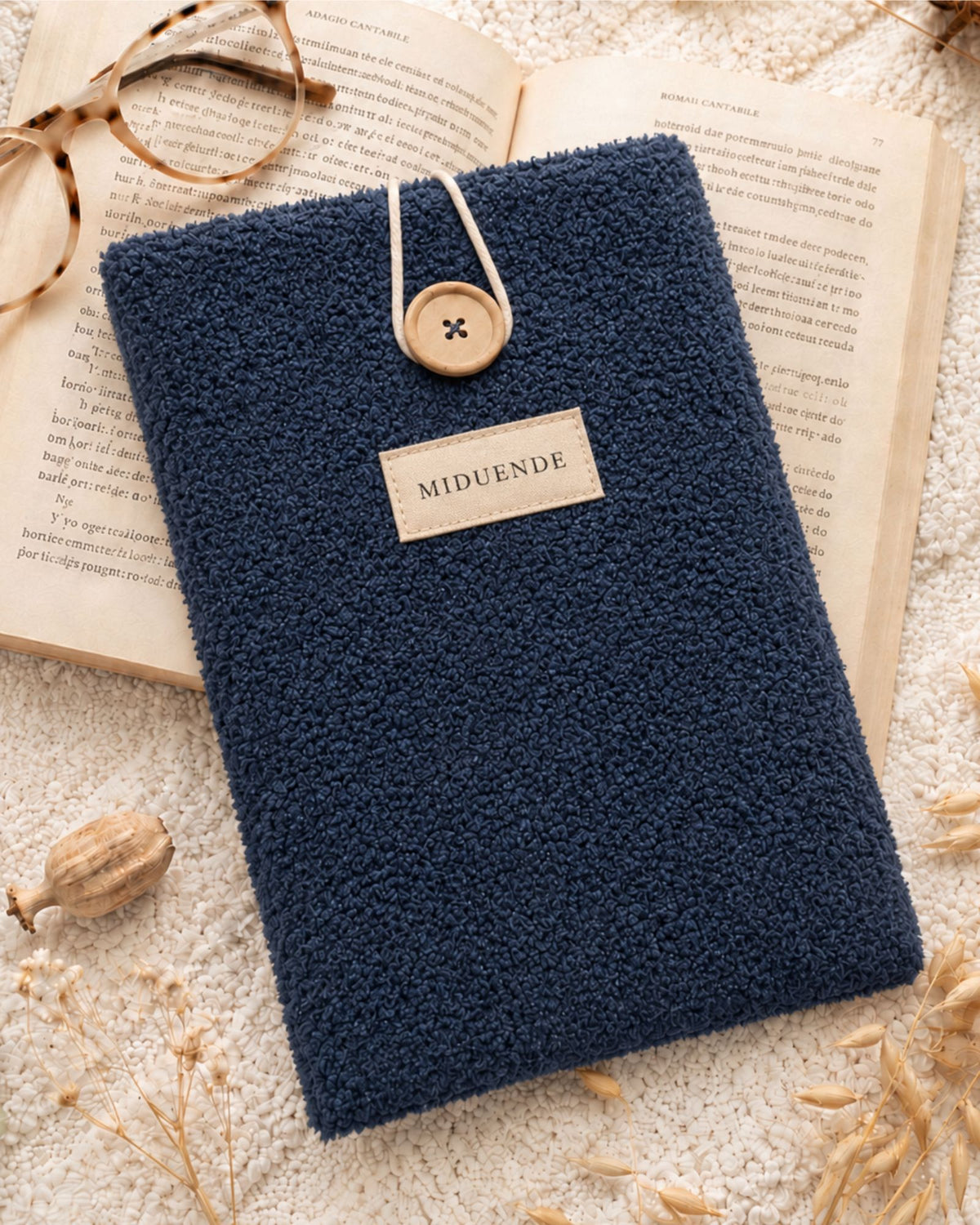 funda de libro en tela borreguito azul para tus lecturas favoritas MiDuende