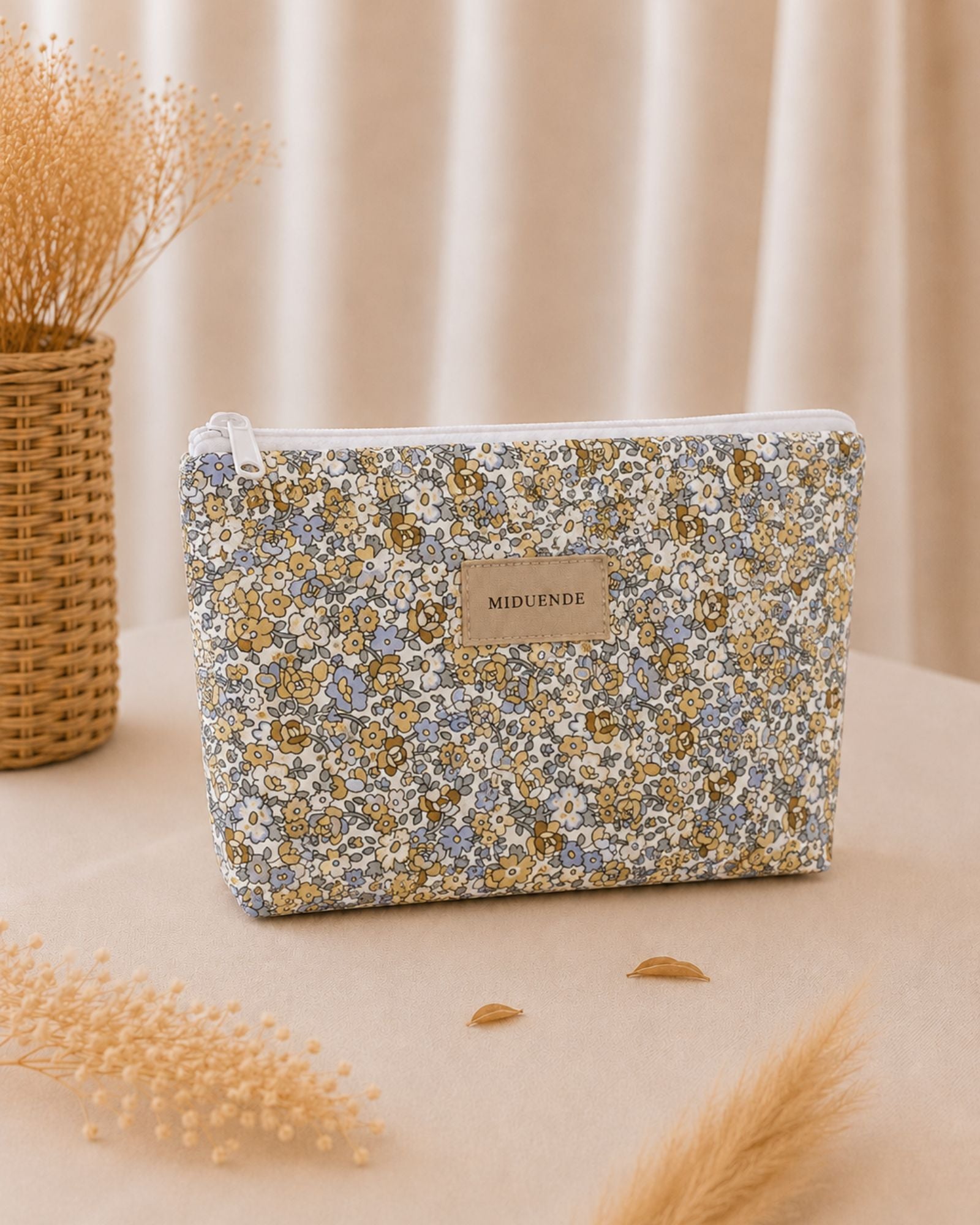 Neceser básico personalizado Floral azul de algodón acolchado Miduende 32x24 cm