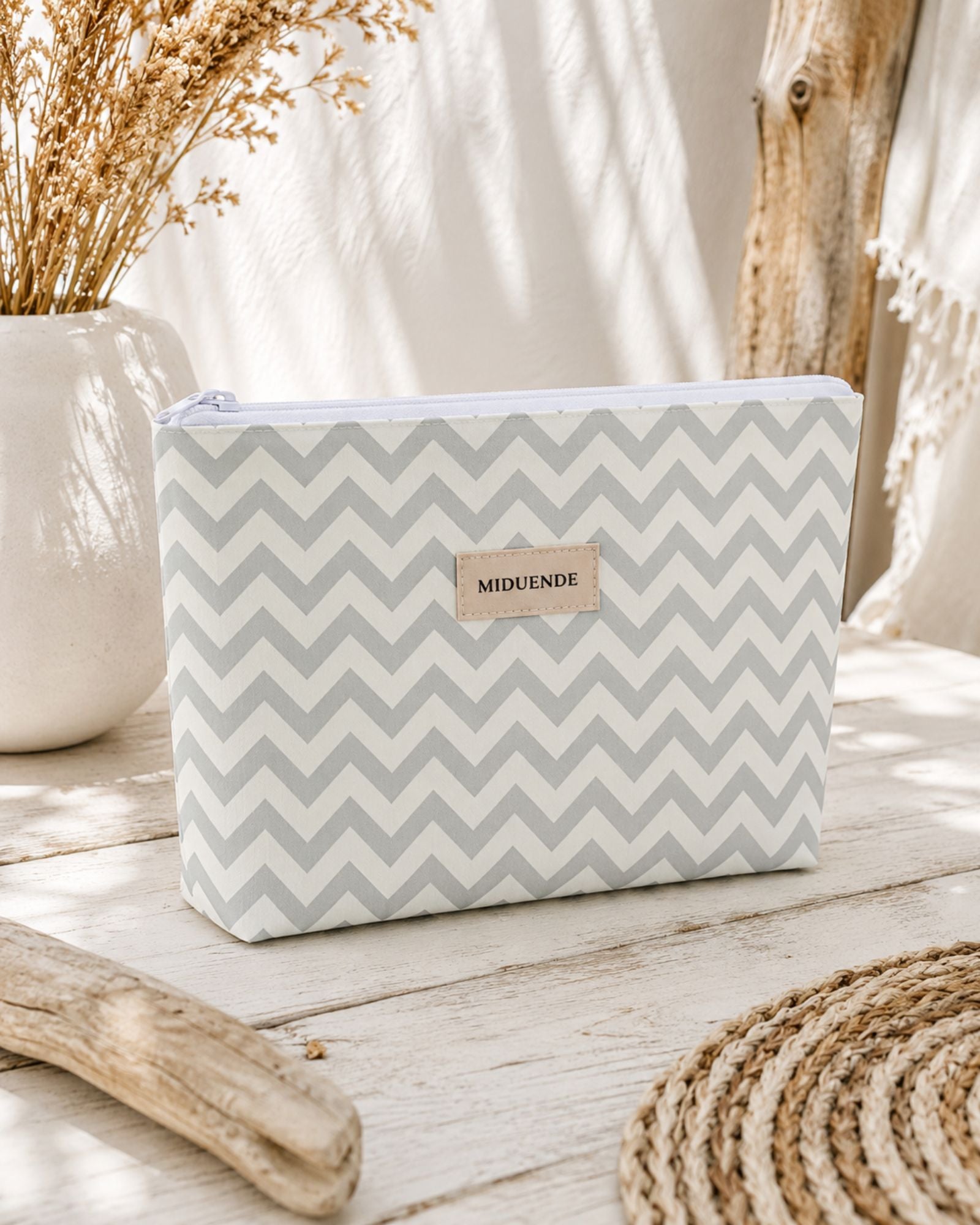 neceser maxi en tela zigzag gris personalizable de Miduende
